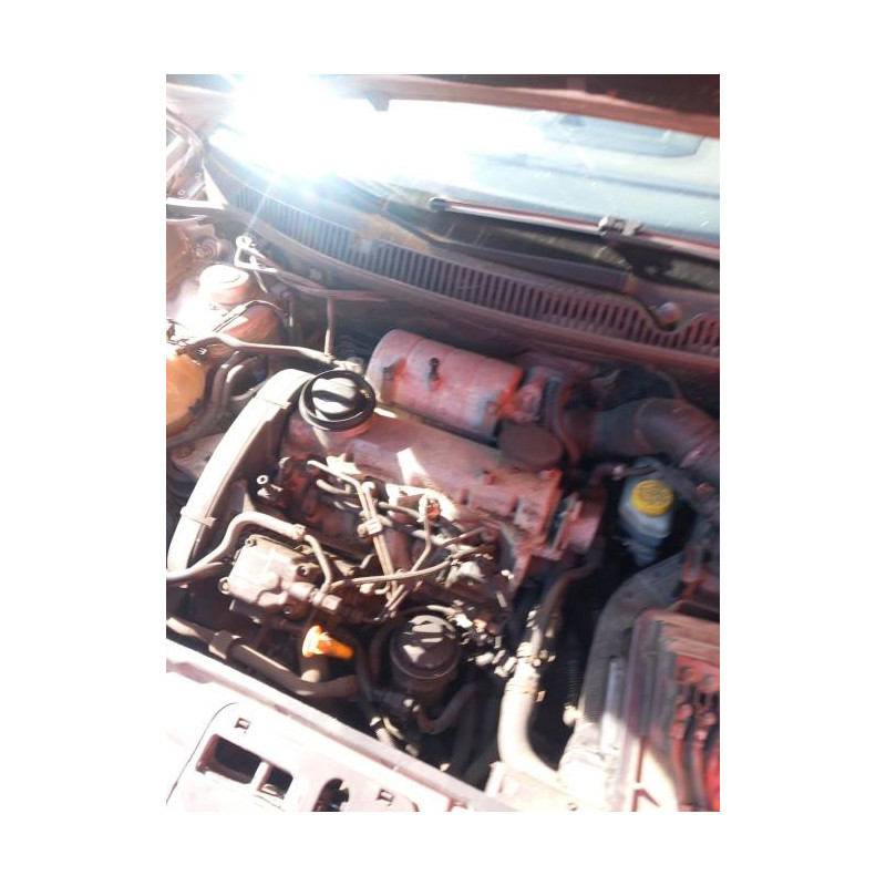 Pompe de direction VOLKSWAGEN POLO 4 PHASE 1 d’occasion