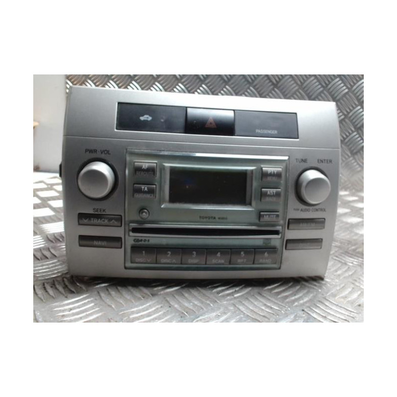 Autoradio d'origine TOYOTA COROLLA VERSO 2 PHASE 1 d’occasion