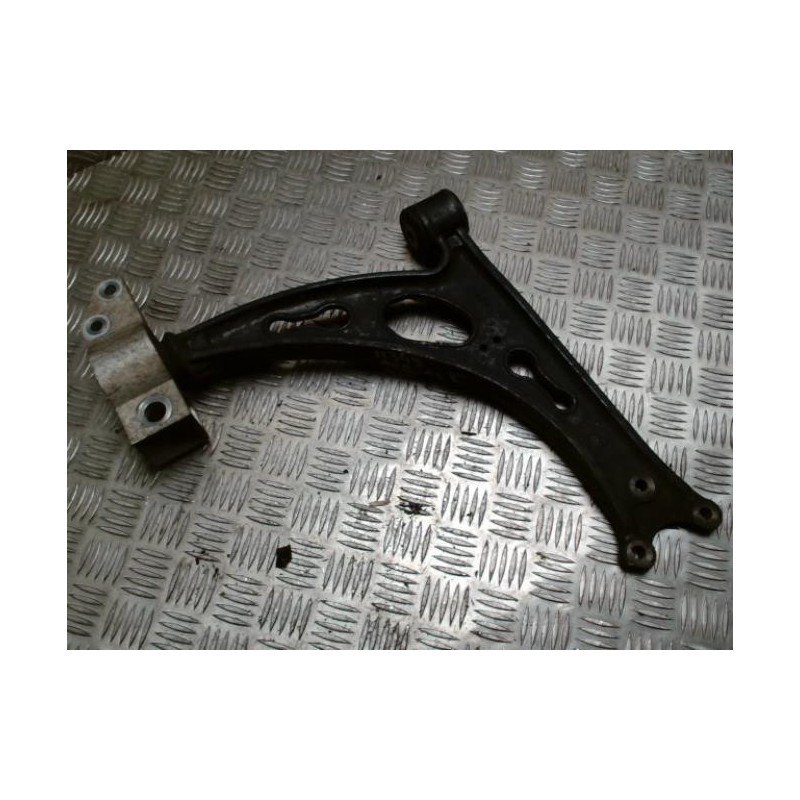 Triangle avant gauche AUDI A3 2 PHASE 1 d’occasion