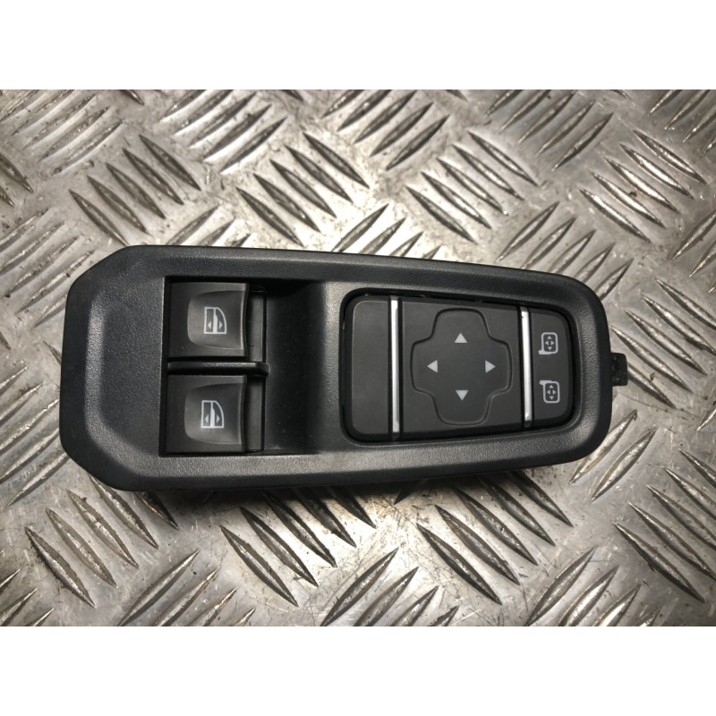 Interrupteur de leve vitre avant gauche NISSAN PRIMASTAR 2 d’occasion