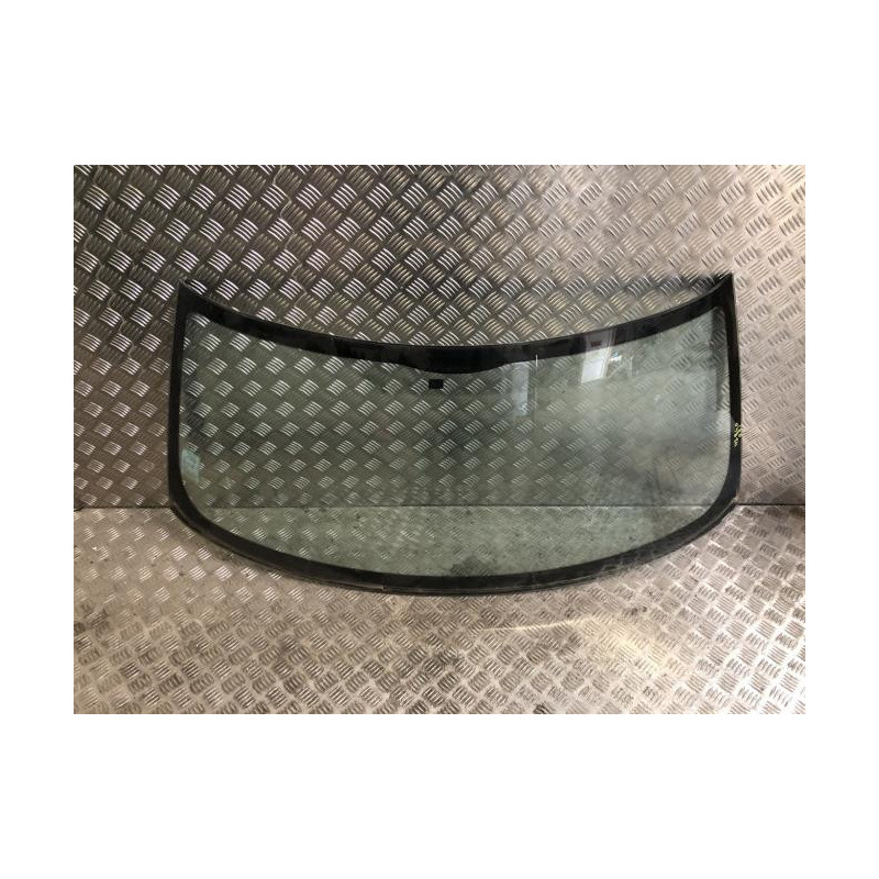 Pare brise MINI MINI 2 R56 PHASE 1 d’occasion