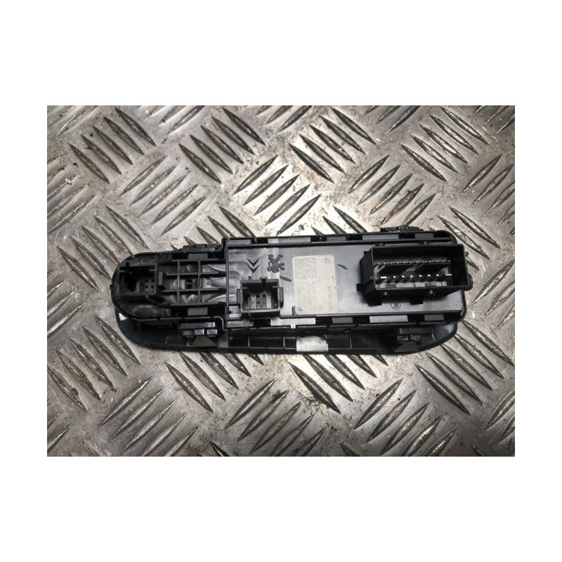Interrupteur de leve vitre avant gauche PEUGEOT 308 2 PHASE 1 d’occasion