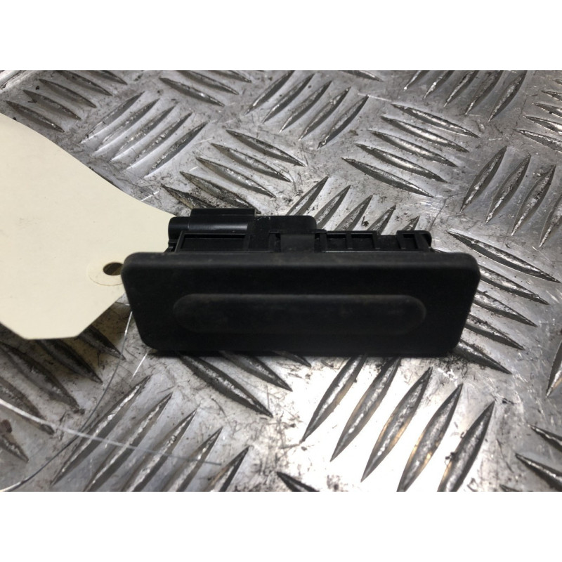 Bouton de coffre PEUGEOT 308 2 PHASE 1 d’occasion