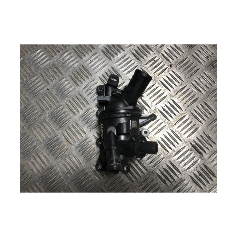 Boitier eau RENAULT  d’occasion
