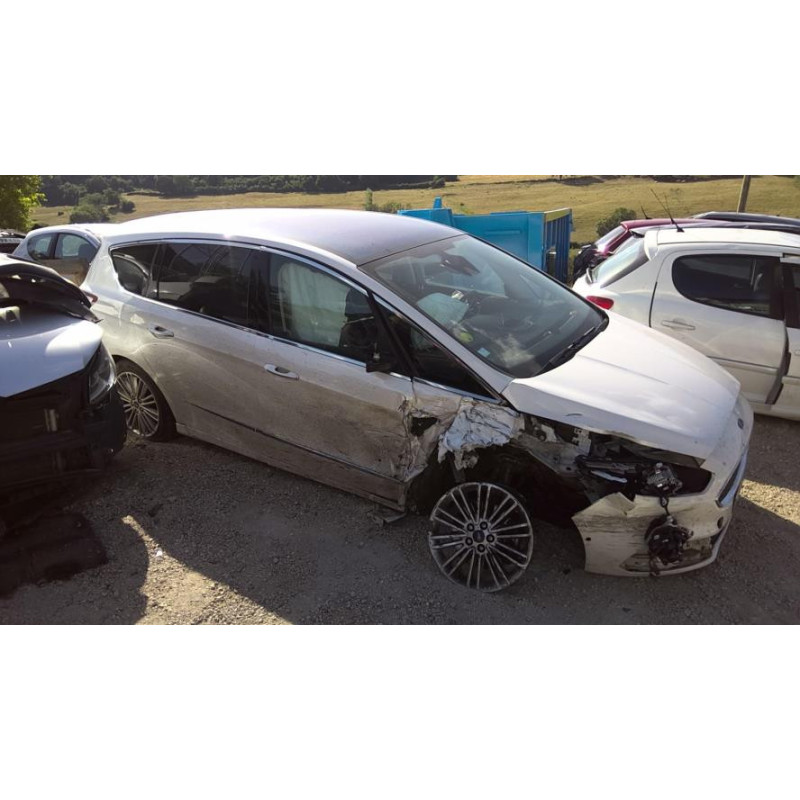Feu de pare choc arriere gauche FORD S-MAX 2 d’occasion