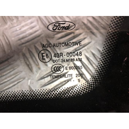 Custode avant gauche FORD FIESTA 6 PHASE 2 d’occasion