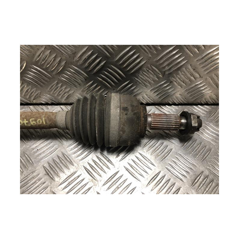 Cardan gauche (transmission) RENAULT TWINGO 2 PHASE 1 d’occasion