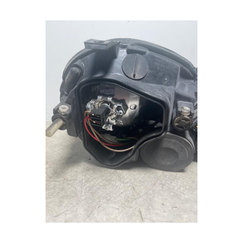 Optique avant principal gauche (feux)(phare) VOLKSWAGEN POLO 4 PHASE 1 d’occasion