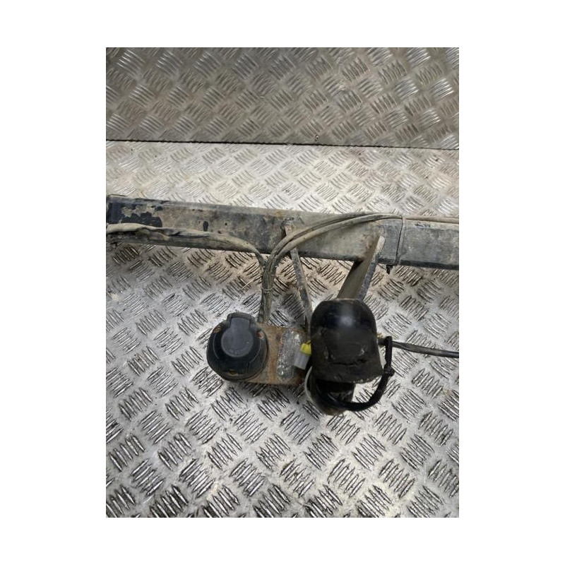 Attelage (boule de remorquage) NISSAN TERRANO 2 PHASE 4 d’occasion