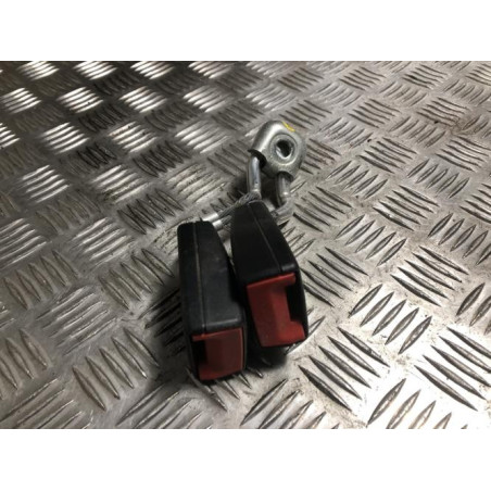 Attache ceinture arriere gauche VOLKSWAGEN GOLF 6 d’occasion