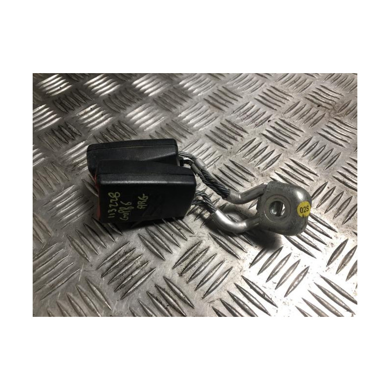 Attache ceinture arriere gauche VOLKSWAGEN GOLF 6 d’occasion