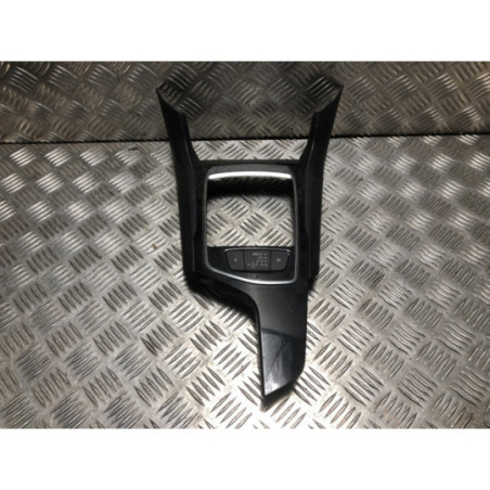 Console central (interieur plastique) PEUGEOT 308 2 PHASE 1 d’occasion