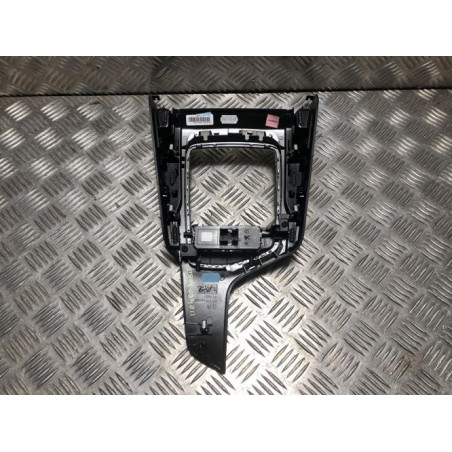 Console central (interieur plastique) PEUGEOT 308 2 PHASE 1 d’occasion