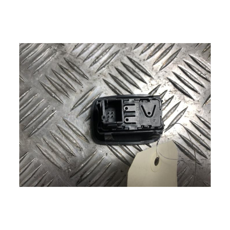 Interrupteur de leve vitre arriere droit CITROEN C3 2 PHASE 2 d’occasion