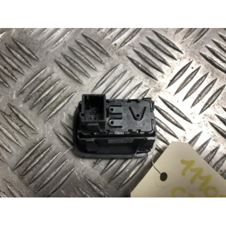 Interrupteur de leve vitre arriere gauche CITROEN C3 2 PHASE 2 d’occasion