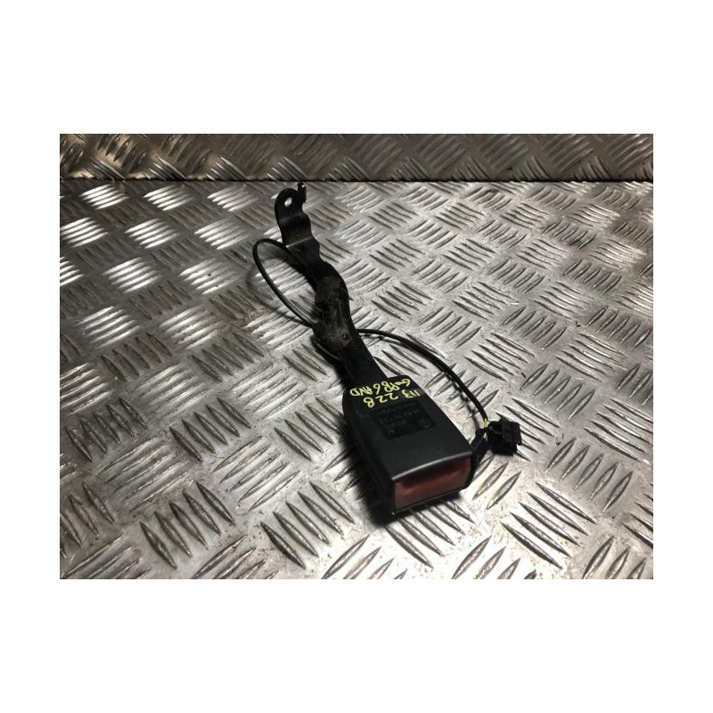 Attache ceinture avant droit VOLKSWAGEN GOLF 6 d’occasion