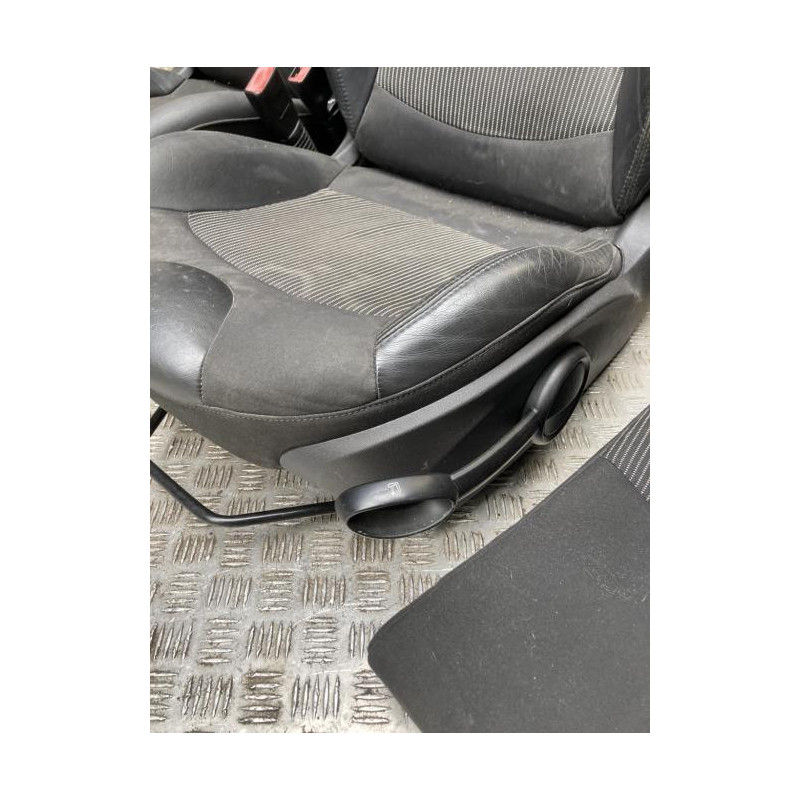 Interieur complet MINI MINI 2 R56 PHASE 1 d’occasion