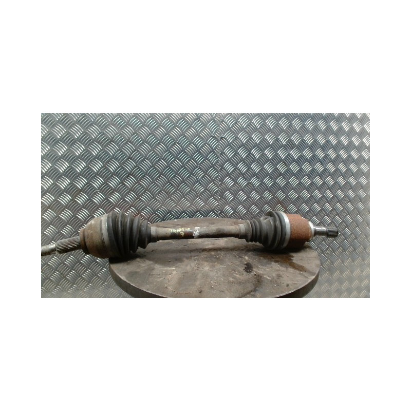 Cardan gauche (transmission) RENAULT TRAFIC 3 COURT PHASE 2 d’occasion