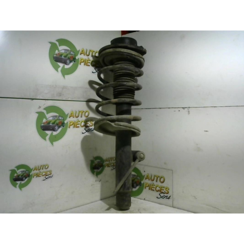 Amortisseur avant gauche PEUGEOT 206 PHASE 2 BREAK d’occasion