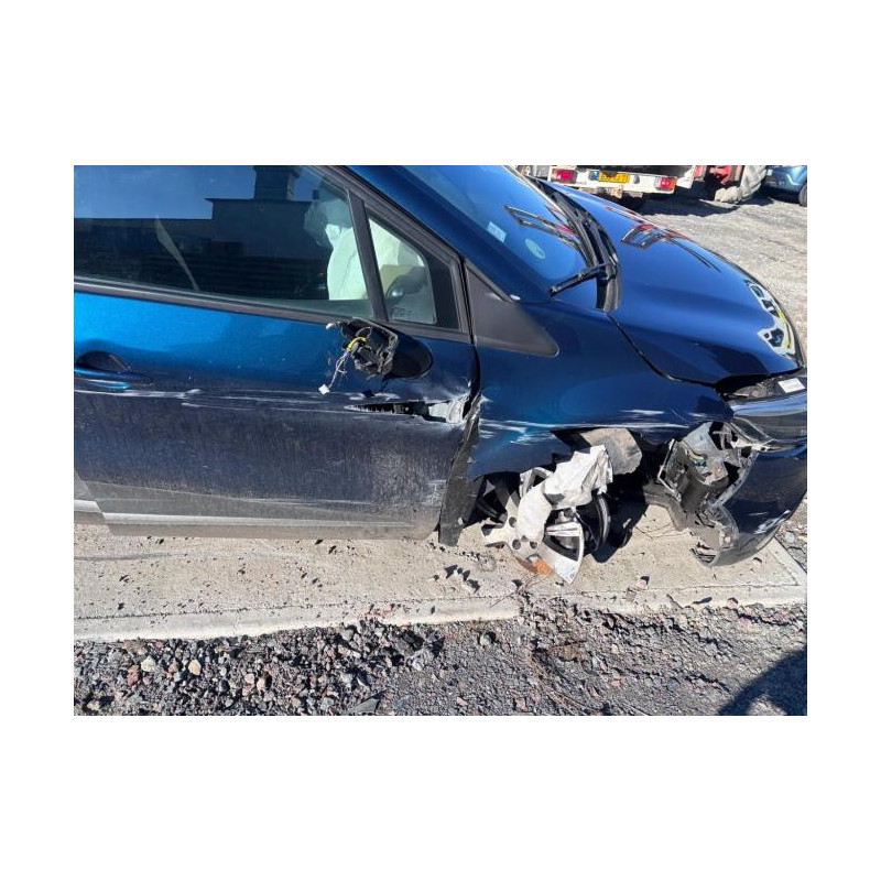 Feu de pare choc arriere gauche RENAULT CAPTUR 1 PHASE 2 d’occasion