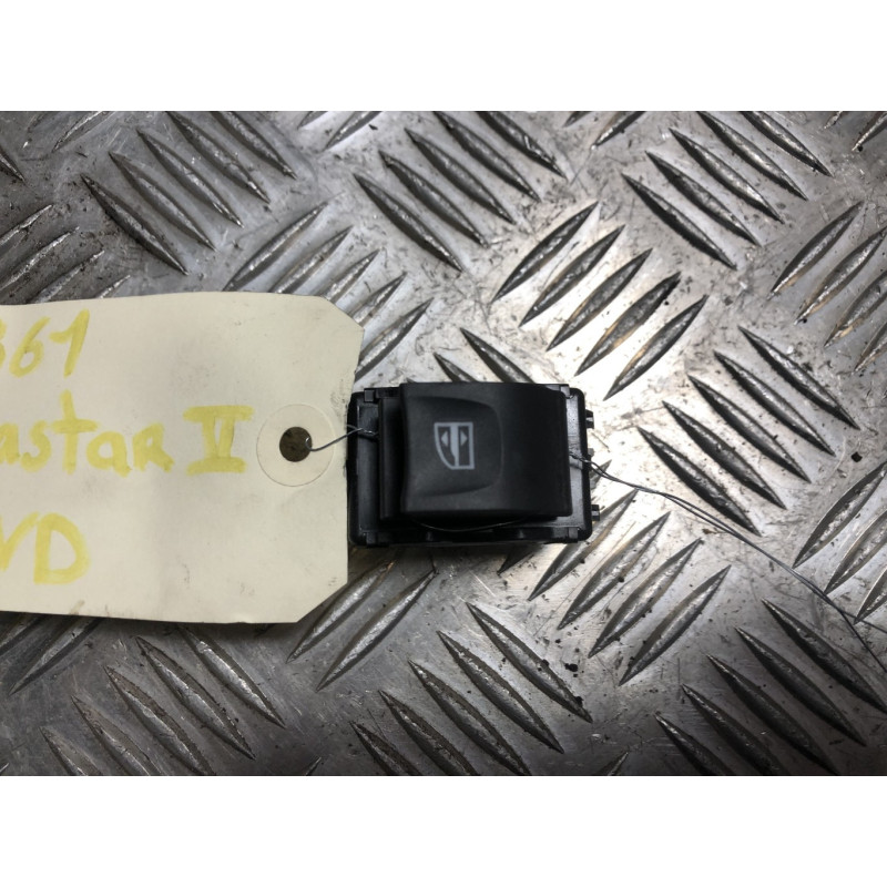 Interrupteur de leve vitre avant droit NISSAN PRIMASTAR 2 d’occasion