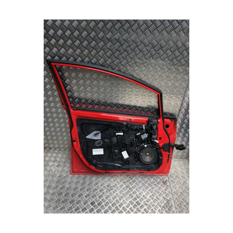 Porte avant gauche FORD FIESTA 6 PHASE 2 d’occasion