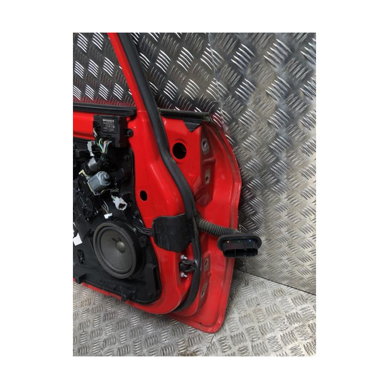 Porte avant gauche FORD FIESTA 6 PHASE 2 d’occasion
