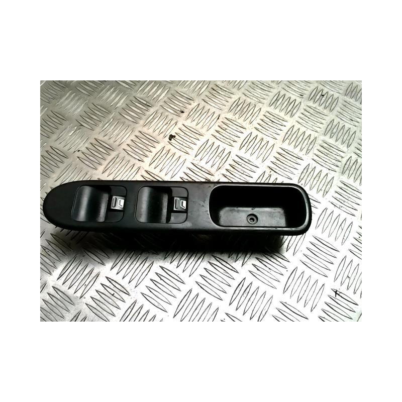 Interrupteur de leve vitre avant gauche PEUGEOT 307 PHASE 1 d’occasion