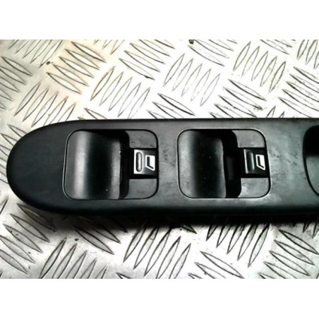 Interrupteur de leve vitre avant gauche PEUGEOT 307 PHASE 1 d’occasion