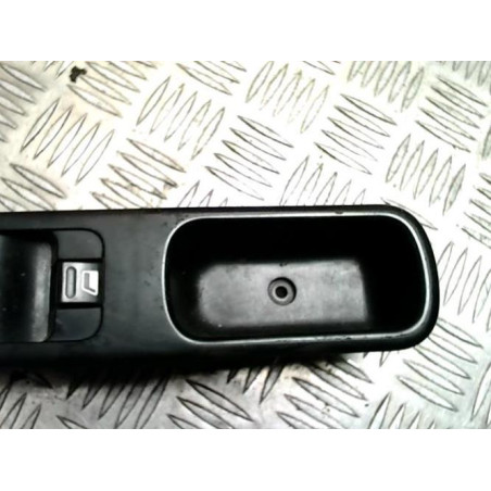 Interrupteur de leve vitre avant gauche PEUGEOT 307 PHASE 1 d’occasion
