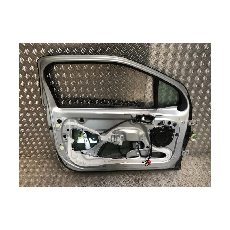 Porte avant gauche CITROEN DS3 PHASE 1 d’occasion