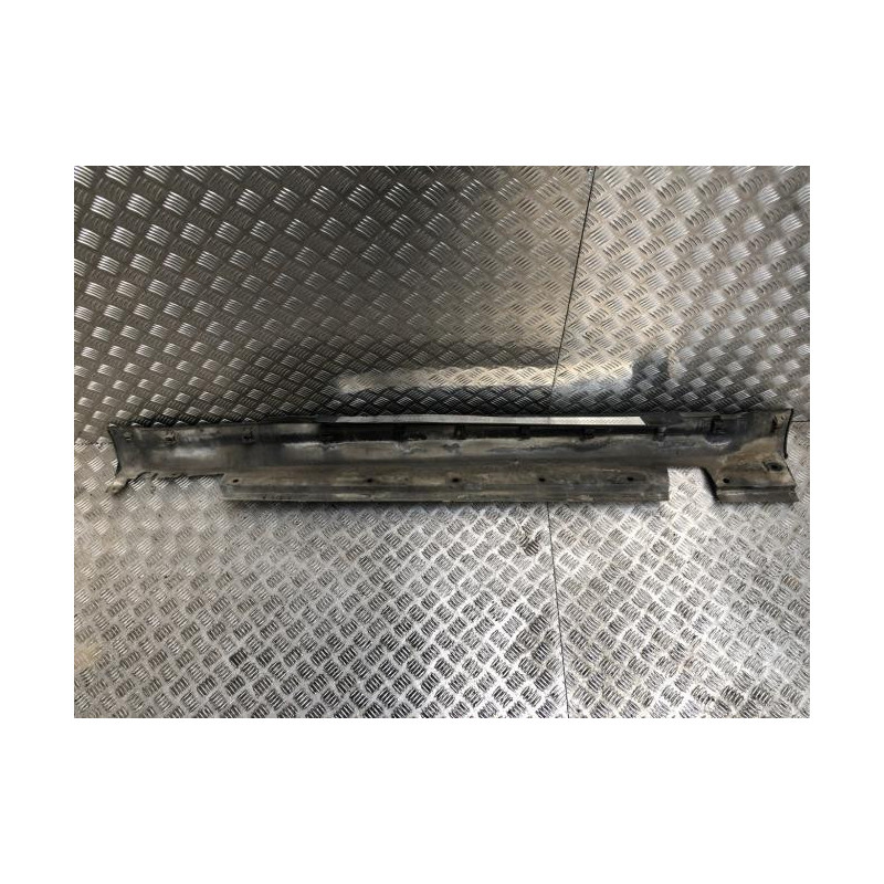 Bas de caisse gauche MINI MINI 2 R56 PHASE 1 d’occasion