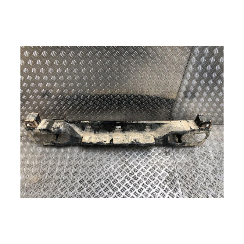 Renfort pare choc arriere (traverse) NISSAN TERRANO 2 PHASE 4 d’occasion