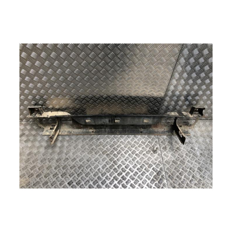 Renfort pare choc arriere (traverse) NISSAN TERRANO 2 PHASE 4 d’occasion