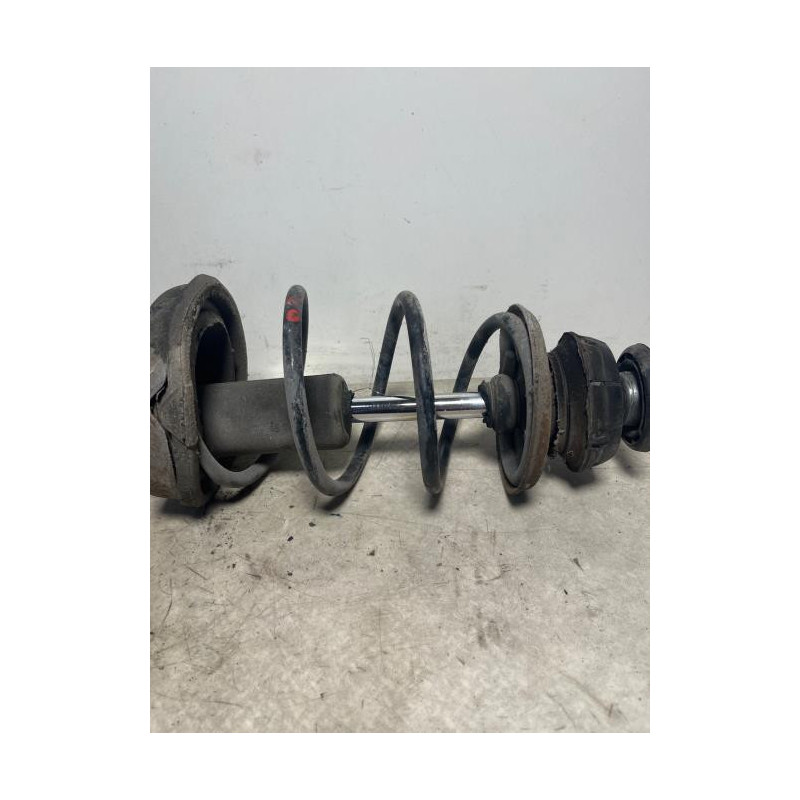 Amortisseur avant gauche RENAULT CLIO 2 PHASE 2 d’occasion