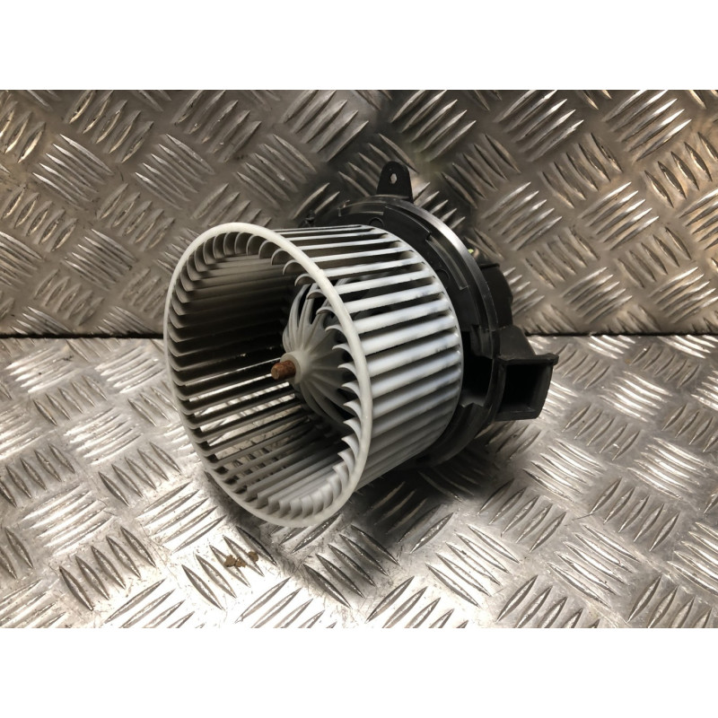 Ventilateur chauffage PEUGEOT 208 2 PHASE 1 d’occasion
