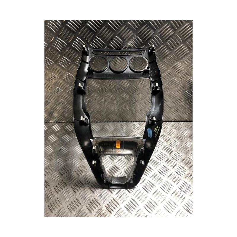 Console central (interieur plastique) CITROEN DS3 PHASE 1 d’occasion