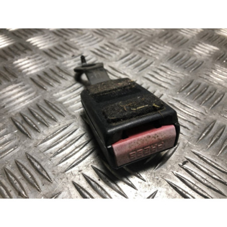 Attache ceinture avant droit DACIA DUSTER 1 PHASE 1 d’occasion