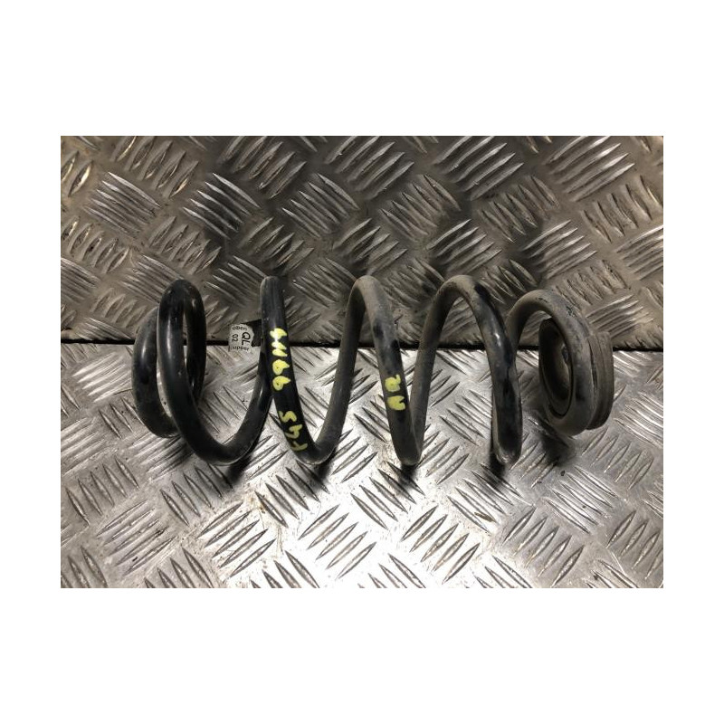 Ressort de suspension arriere droit BMW SERIE 2 F45 ACTIVE TOURER PHASE 2 d’occasion