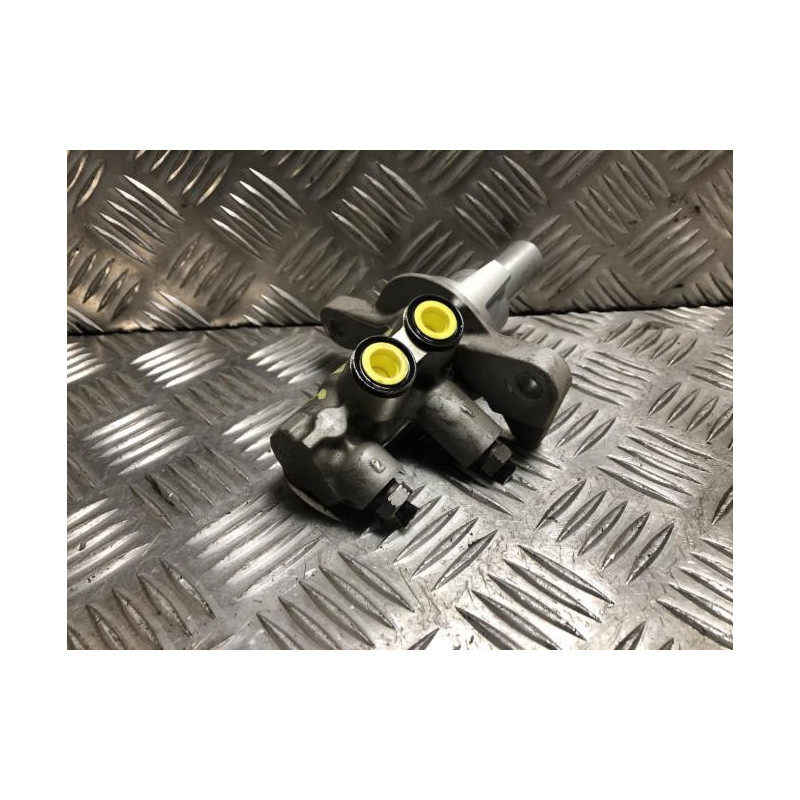 Maitre cylindre (freinage) FORD FIESTA 6 PHASE 2 d’occasion