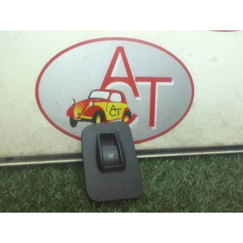 Interrupteur de leve vitre avant droit CITROEN NEMO FOURGON d’occasion