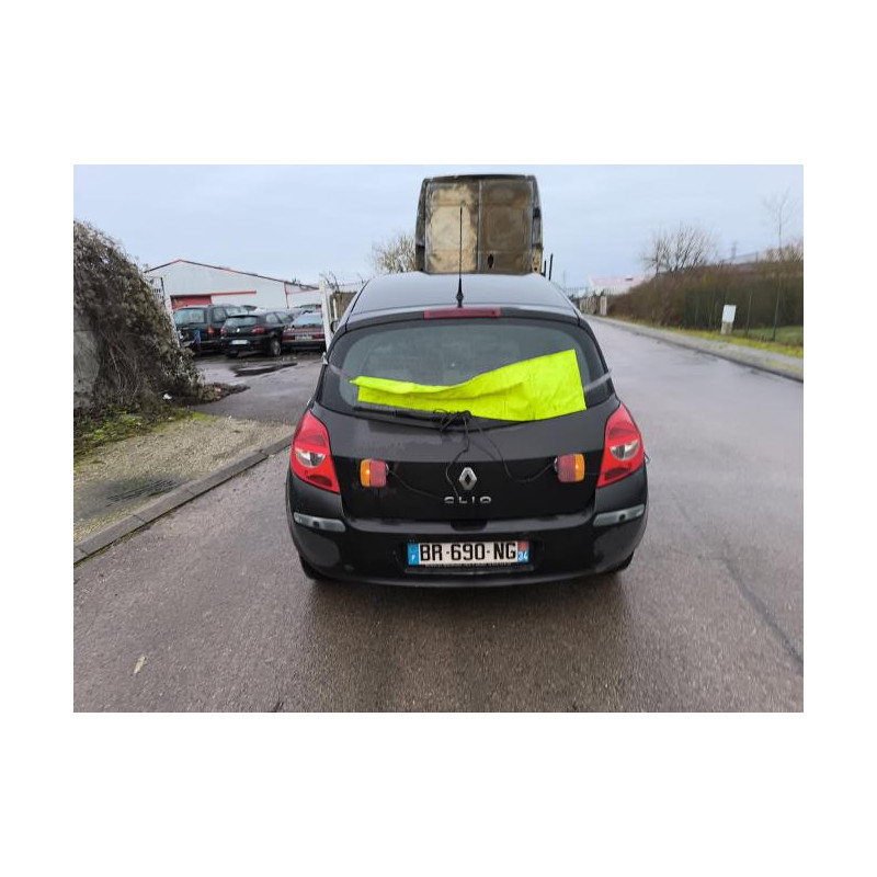 Compresseur clim RENAULT CLIO 3 PHASE 1 d’occasion