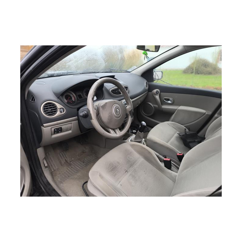 Compresseur clim RENAULT CLIO 3 PHASE 1 d’occasion