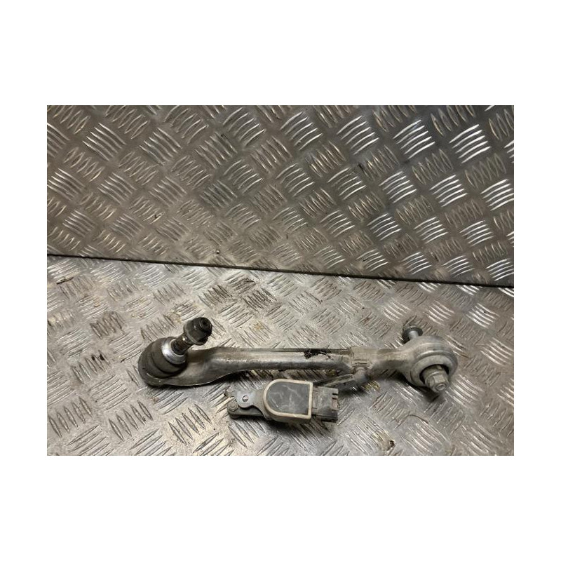 Bras de suspension superieur avant gauche BMW SERIE 4 F36 GRAN COUPE PHASE 1 d’occasion
