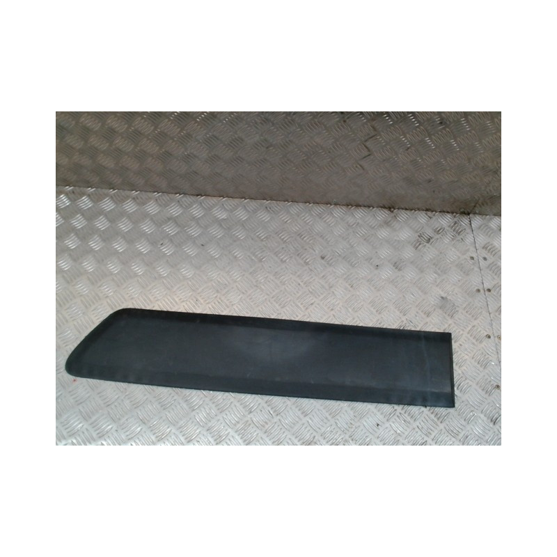 Baguette de porte arriere gauche  CITROEN BERLINGO 2 PHASE 1 d’occasion