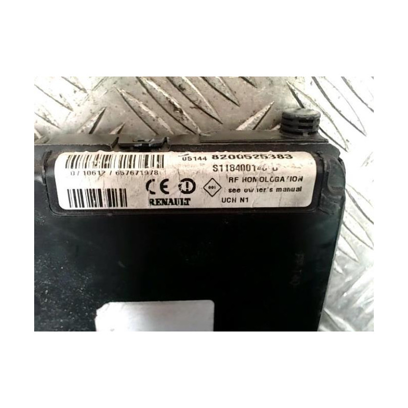 Boitier servitude moteur (BSM) RENAULT MEGANE 2 PHASE 1 d’occasion