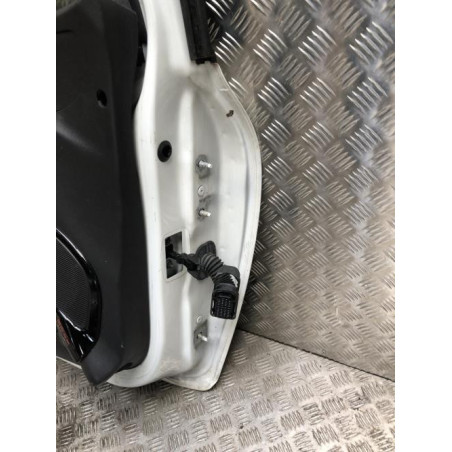 Porte avant gauche RENAULT CLIO 4 PHASE 2 d’occasion