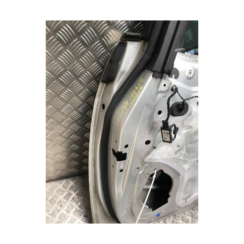 Porte arriere droit OPEL MERIVA B PHASE 1 d’occasion