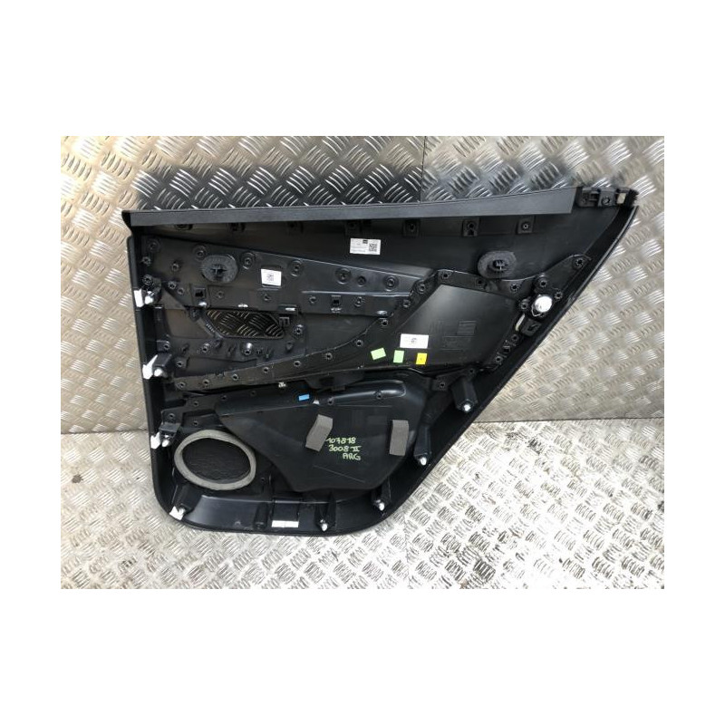 Panneau de porte arriere gauche PEUGEOT 3008 2 PHASE 1 d’occasion