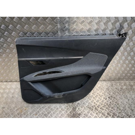 Panneau de porte arriere droit PEUGEOT 5008 2 PHASE 2 d’occasion